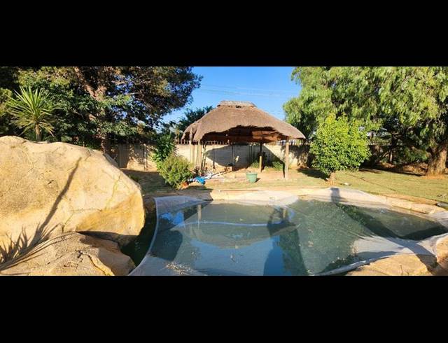 3 BEDROOM HOUSE FOR SALE IN HOMELAKE